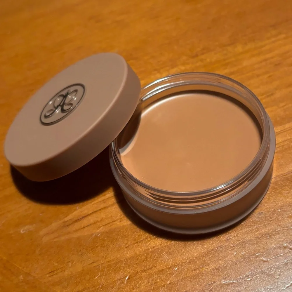 Anastasia Beverly Hills Cream Bronzer